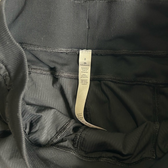 Lululemon studio pants, cropped - Picture 2 of 3